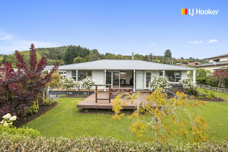 Photo of property in 298 Gladstone Road North, Mosgiel, 9092