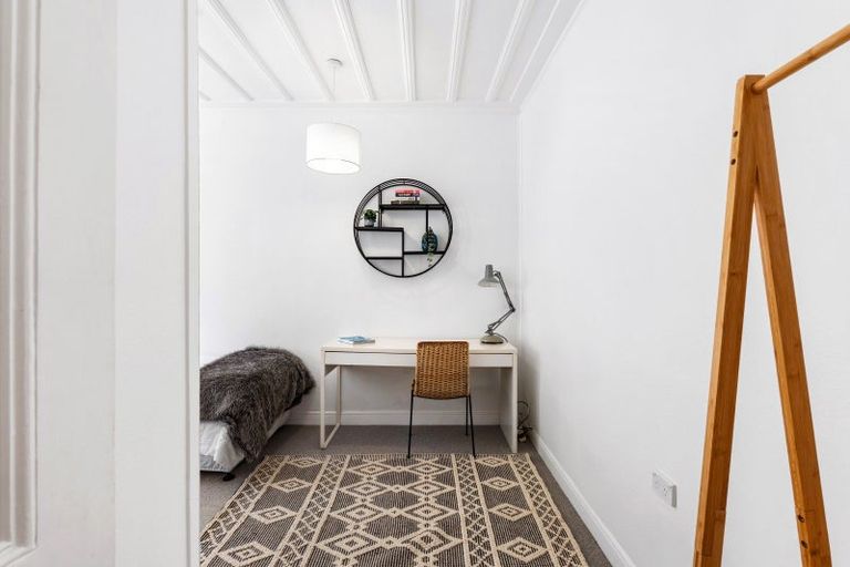 Photo of property in 95 Milton Road, Bluff Hill, Napier, 4110