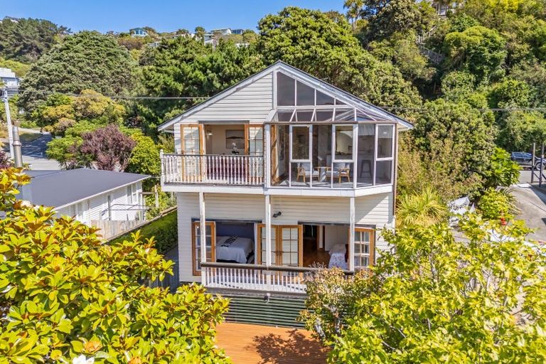 Photo of property in 17 Paremata Crescent, Paremata, Porirua, 5024