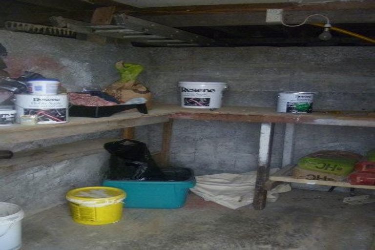 Photo of property in 76 Mitchell Street, Brooklyn, Wellington, 6021