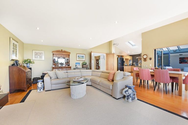 Photo of property in 18 Iwa Street, Mapua, 7005