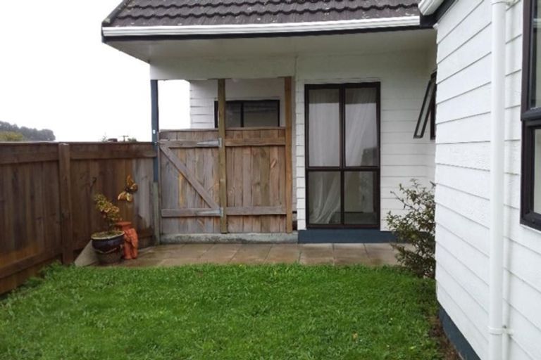 Photo of property in 53f3 Dominion Park Street, Johnsonville, Wellington, 6037