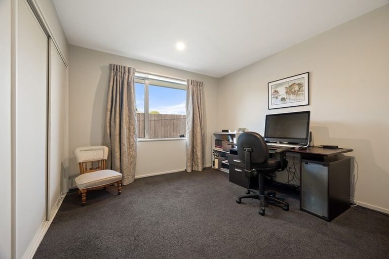 Photo of property in 5 Millpark Place, Northwood, Christchurch, 8051