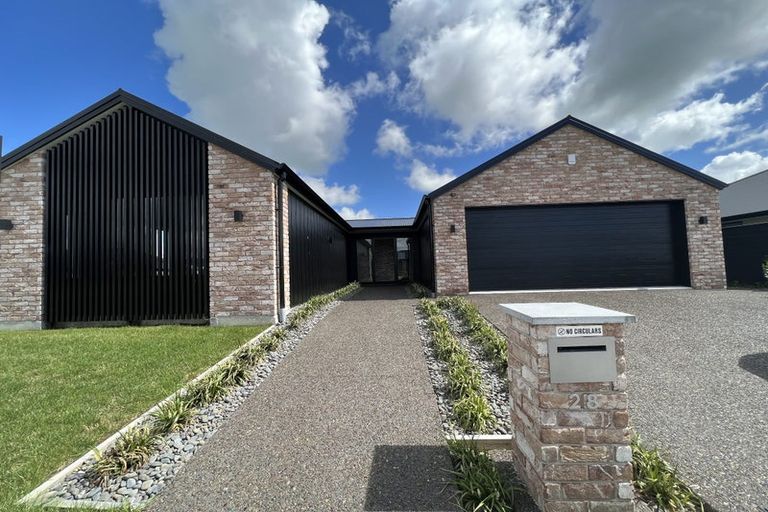 Photo of property in 28 William Paul Street, Cambridge, 3434