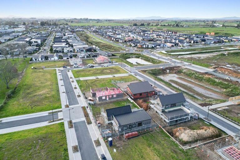 Photo of property in 32 Musselwhite Terrace, Chartwell, Hamilton, 3210