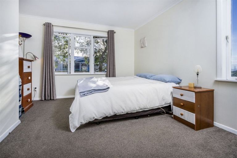 Photo of property in 3/68 Lincoln Park Avenue, Massey, Auckland, 0614