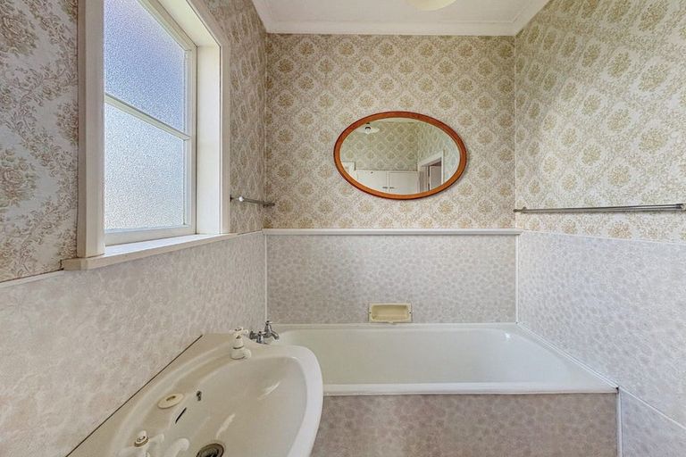 Photo of property in 15 Chester Street, Waverley, 4510