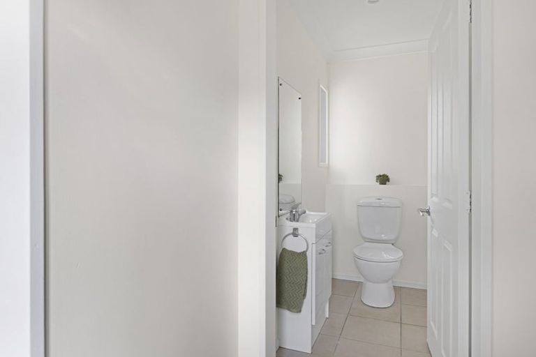 Photo of property in 316a Main Road, Tawa, Wellington, 5028