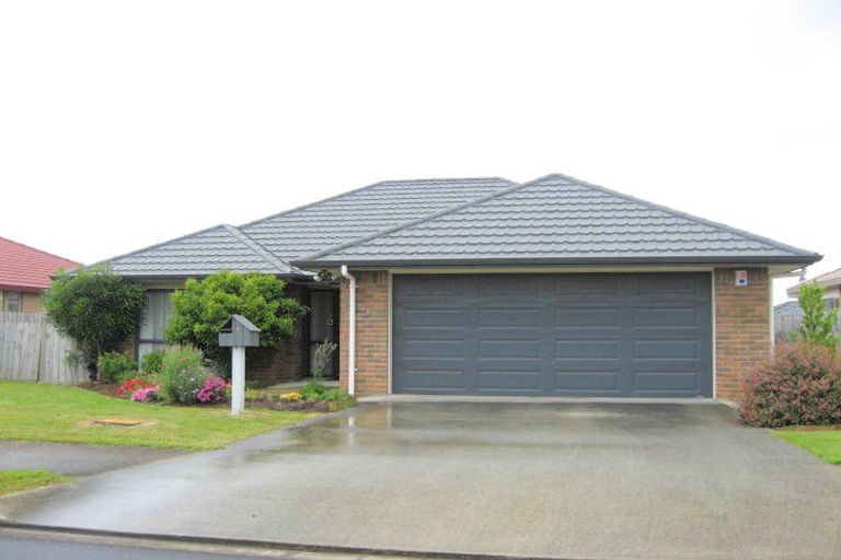 Photo of property in 6 Les Marston Place, Pukekohe, 2120