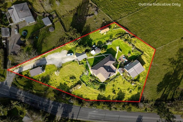 Photo of property in 33 Whakapirau Road, Wellsford, 0974