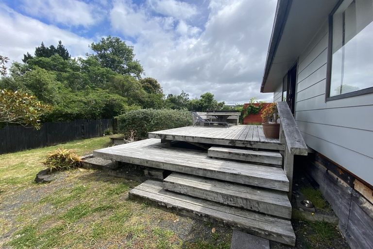 Photo of property in 10 Rapaki Place, Te Atatu Peninsula, Auckland, 0610