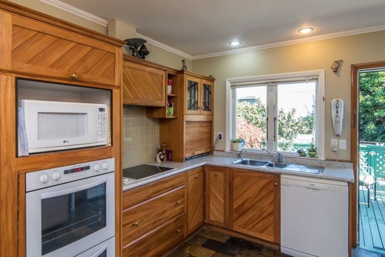Photo of property in 26 Bluegum Road, Paraparaumu Beach, Paraparaumu, 5032
