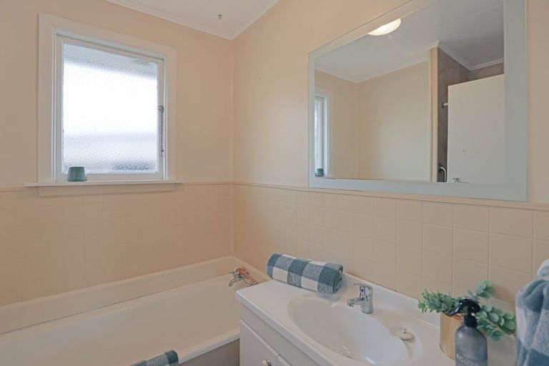 Photo of property in 31 Catherine Street, Tinwald, Ashburton, 7700