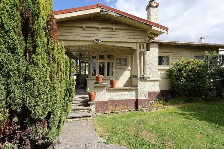 Photo of property in 23 Nichol Street, Heidelberg, Invercargill, 9812