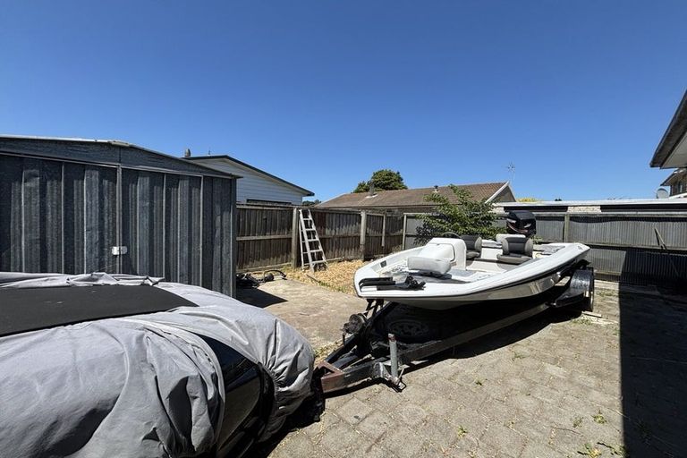 Photo of property in 1/125 Springs Road, Hornby, Christchurch, 8042