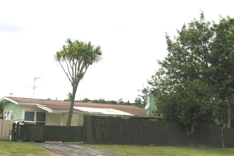 Photo of property in 75 Lauderdale Road, Birkdale, Auckland, 0626