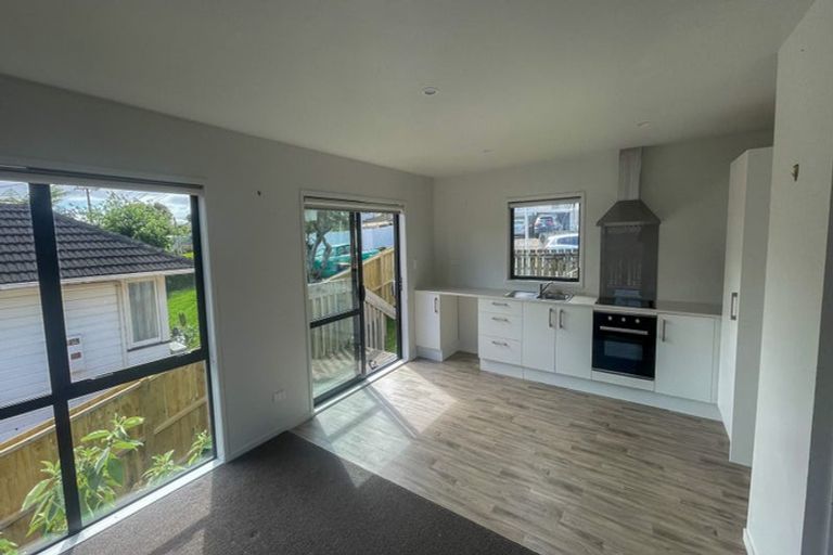 Photo of property in 23a/1 Tomo Street, New Lynn, Auckland, 0600