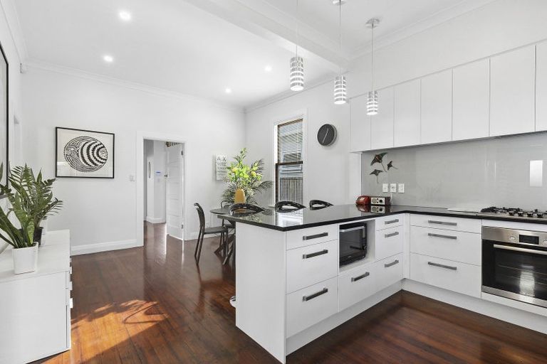 Photo of property in 25 Salek Street, Kilbirnie, Wellington, 6022