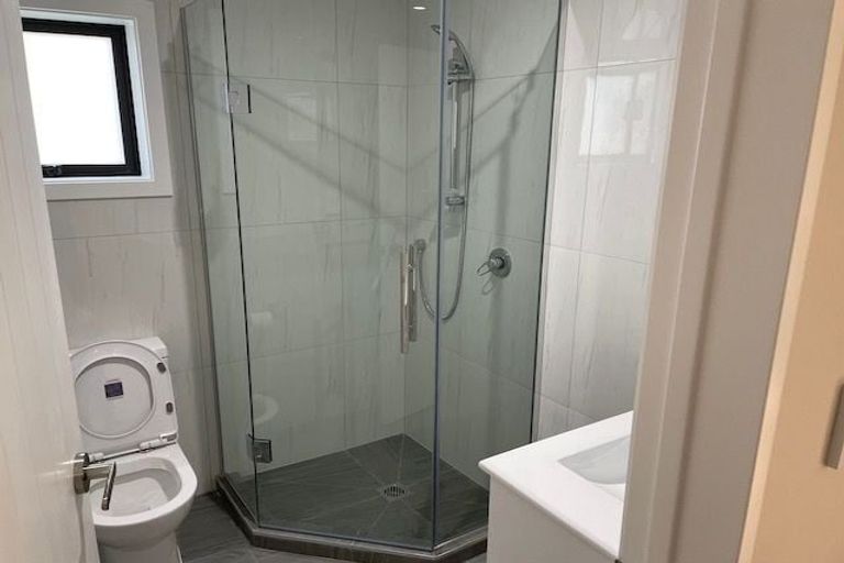 Photo of property in 3 Edwards Avenue, Henderson, Auckland, 0610