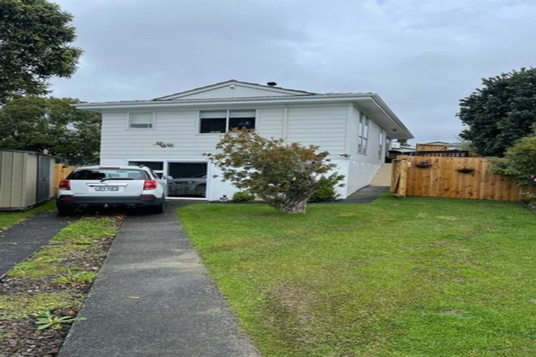 Photo of property in 24 Meilland Place, Glen Eden, Auckland, 0602