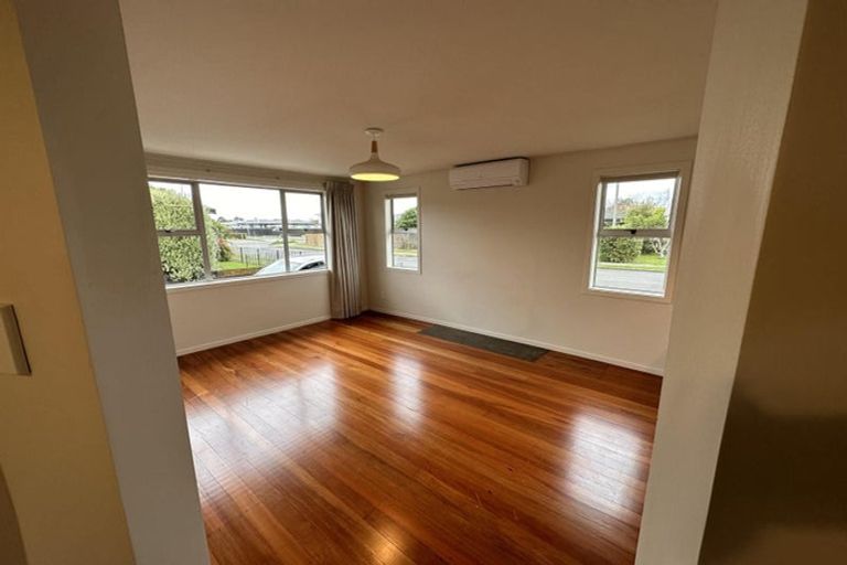 Photo of property in 1b Yeo Place, Taradale, Napier, 4112