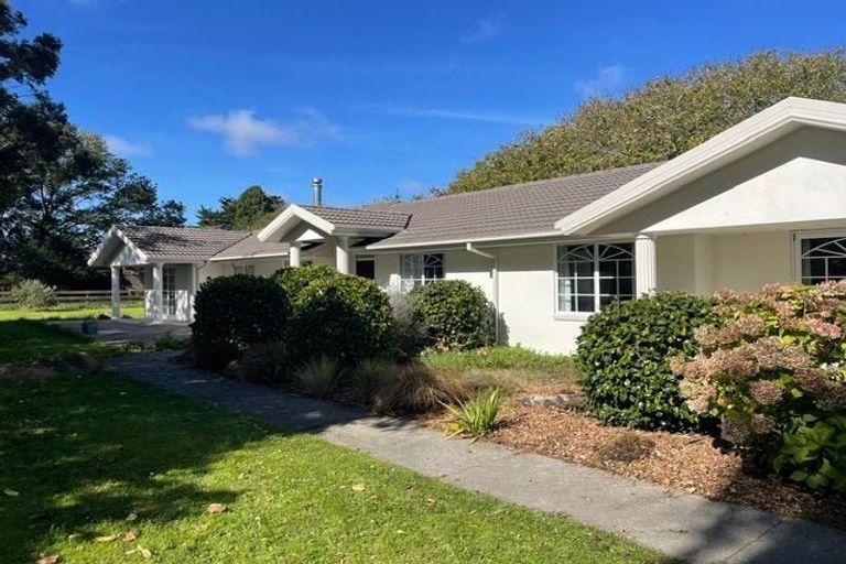 Photo of property in 220 Russley Road, Avonhead, Christchurch, 8042