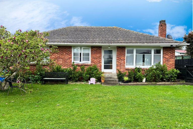 Photo of property in 626 Te Atatu Road, Te Atatu Peninsula, Auckland, 0610