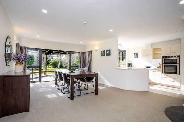 Photo of property in 97 Adelaide Road, Dannevirke, 4930