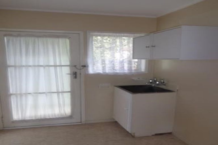 Photo of property in 1/341 Royal Road, Massey, Auckland, 0614
