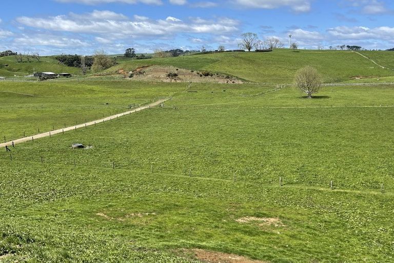 Photo of property in 66 Reid Road, Ngahinapouri, Ohaupo, 3882