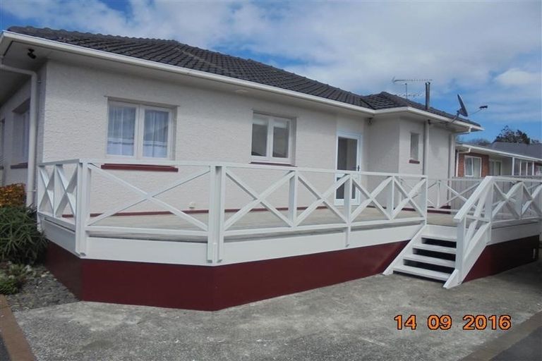 Photo of property in 7 Hogan Street, Pukekohe, 2120