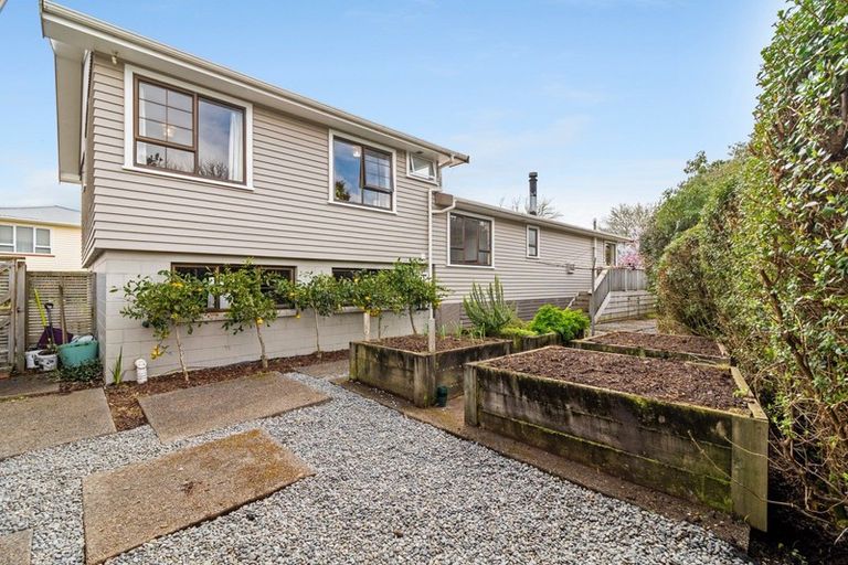 Photo of property in 6 Shakespeare Street, Stratford, 4332