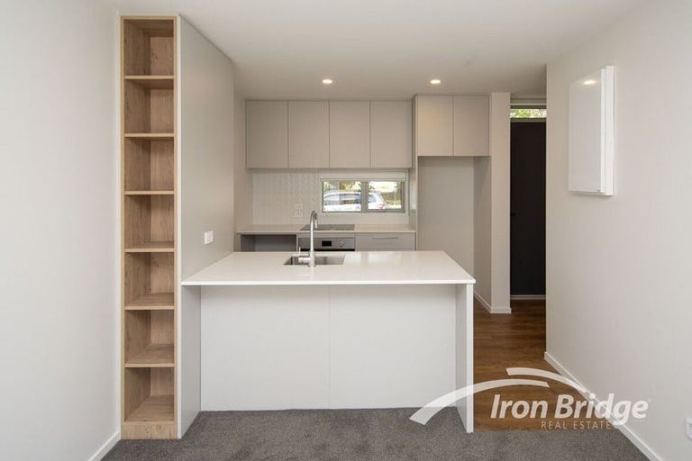 Photo of property in 1/21 Linwood Avenue, Linwood, Christchurch, 8011