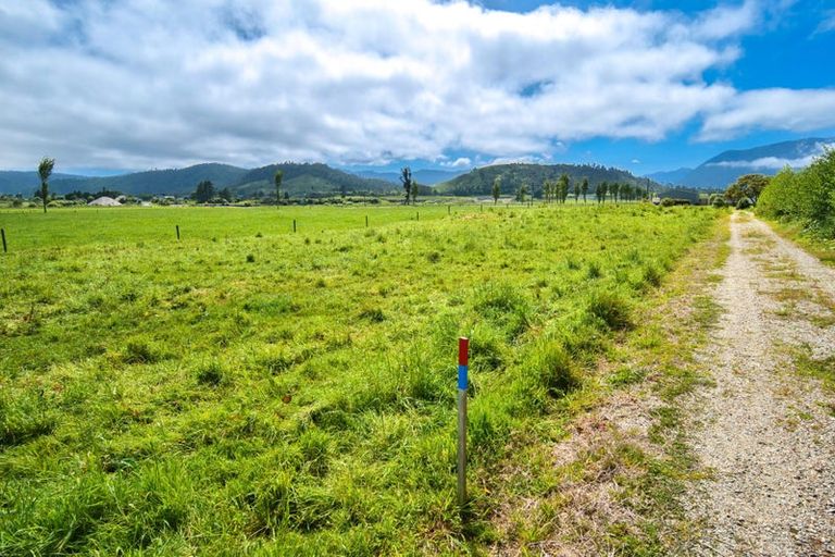Photo of property in 474b State Highway 2, Opaki, Masterton, 5871