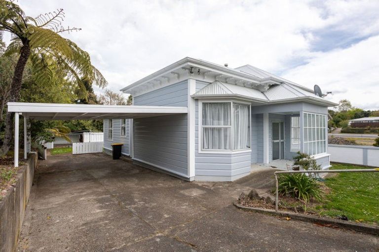 Photo of property in 27 Hospital Street, Dannevirke, 4930