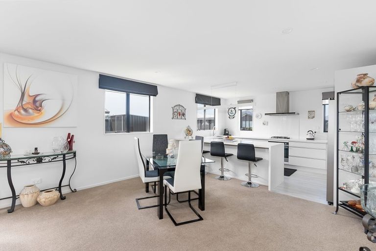 Photo of property in 10 Chandler Way, Rolleston, 7615