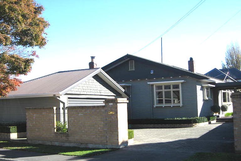 Photo of property in 2/6 Galway Avenue, Bryndwr, Christchurch, 8052