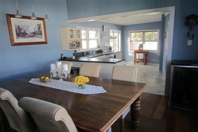 Photo of property in 2/59 Aramoana Avenue, Devonport, Auckland, 0624