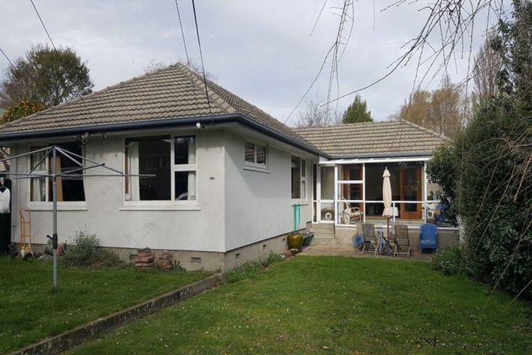 Photo of property in 2 Burnbrae Street, Saint Martins, Christchurch, 8022