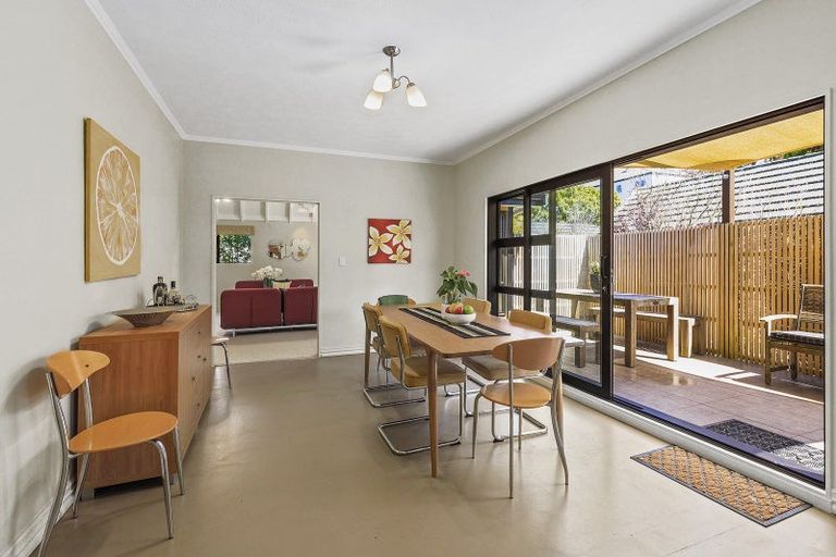 Photo of property in 1 Colville Street, Newtown, Wellington, 6021