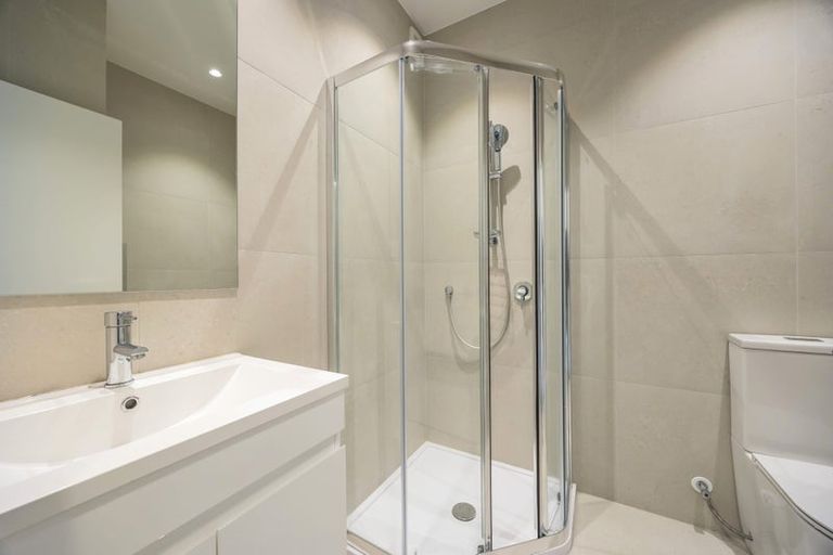 Photo of property in 8 Parenga Lane, Kumeu, 0810