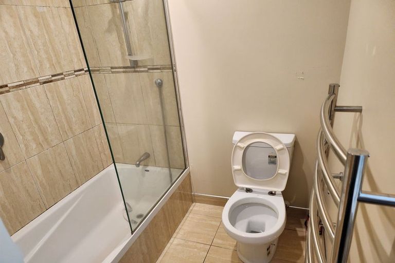 Photo of property in 14a Freeling Street, Island Bay, Wellington, 6023