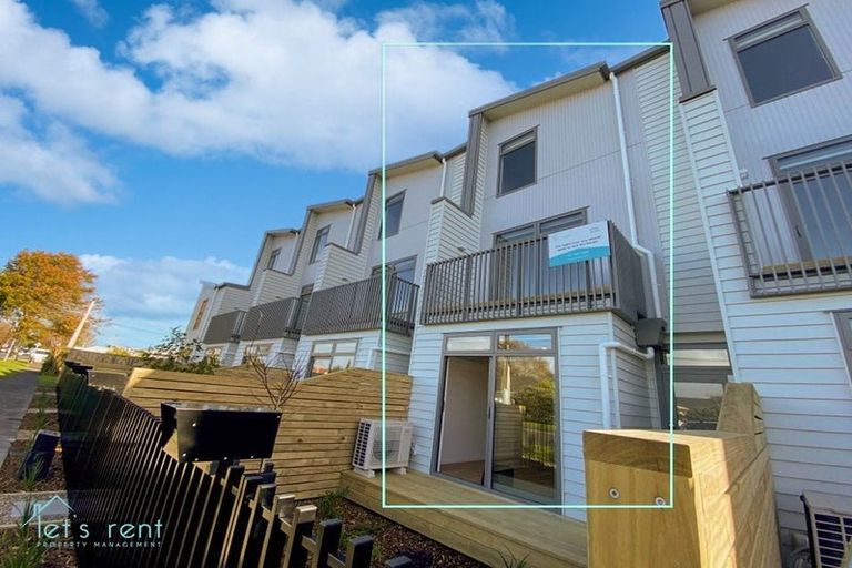 Photo of property in 588e Te Atatu Road, Te Atatu Peninsula, Auckland, 0610