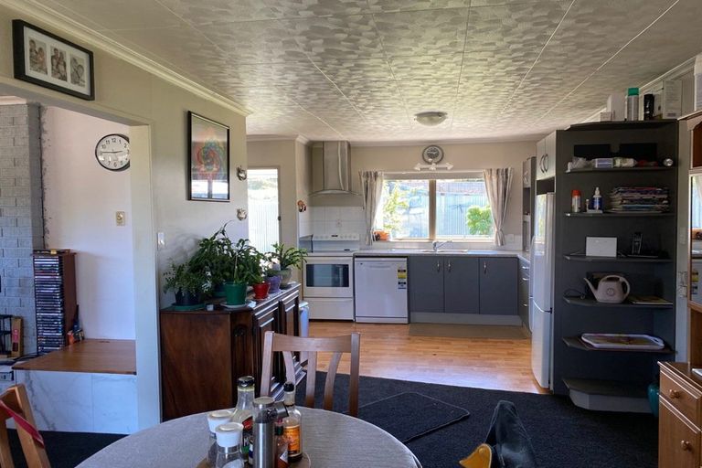 Photo of property in 16 Mathew Street, Dannevirke, 4930