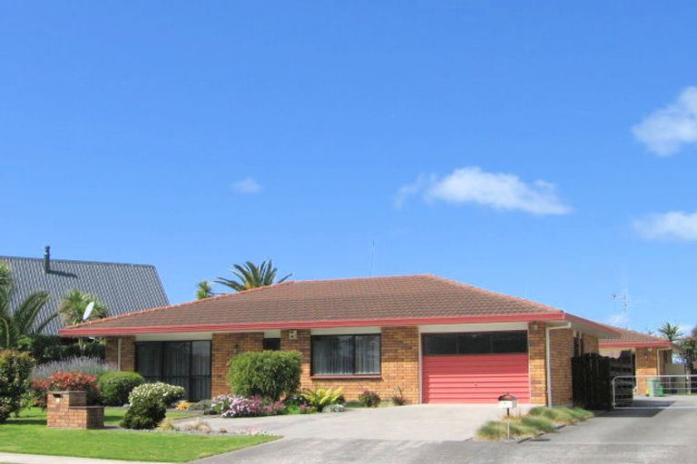 Photo of property in 46 Sunrise Avenue, Mount Maunganui, 3116