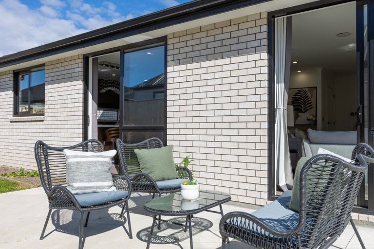 Photo of property in 21 Blue Jacket Drive, Halswell, Christchurch, 8025