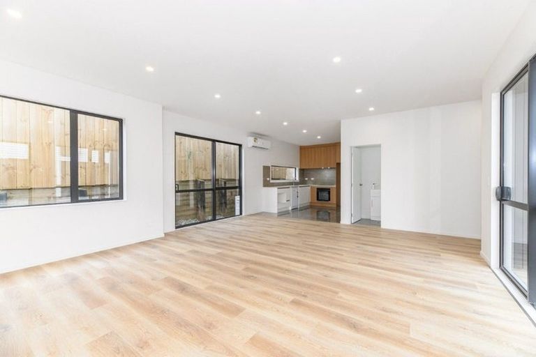 Photo of property in 4b Geordie Street, Henderson, Auckland, 0612