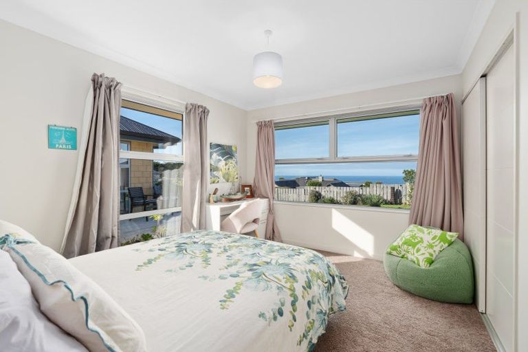 Photo of property in 37 Highgrove, Saint Clair, Dunedin, 9012