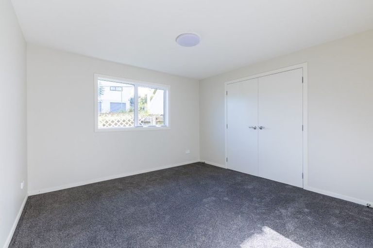 Photo of property in 115 Athena Drive, Totara Vale, Auckland, 0629