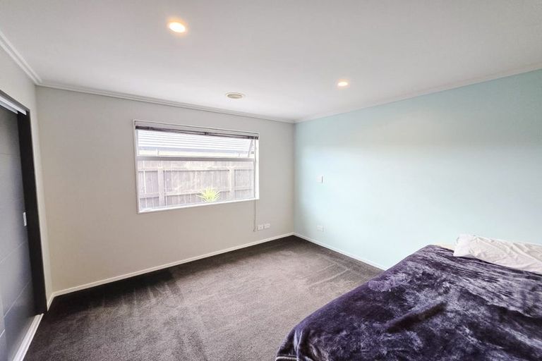 Photo of property in 49 San Priamo Place, Paraparaumu Beach, Paraparaumu, 5032